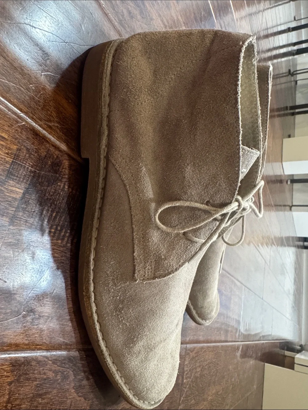 Men's Taupe Suede Chukka Boots - Classic Lace-Up